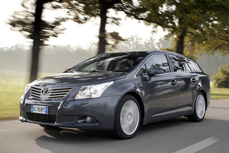 Изображение Avensis Wagon III